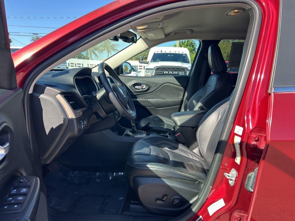 used 2014 Jeep Cherokee car, priced at $8,526