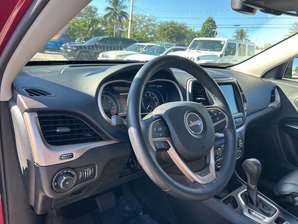 used 2014 Jeep Cherokee car, priced at $8,526