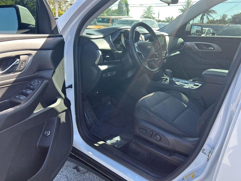 used 2019 Chevrolet Traverse car, priced at $16,995