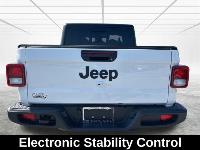 new 2024 Jeep Gladiator car, priced at $46,107