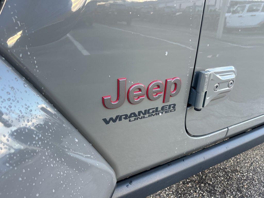 used 2021 Jeep Wrangler Unlimited car, priced at $36,810