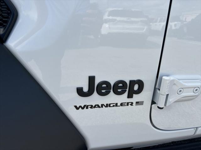 new 2025 Jeep Wrangler car, priced at $39,355