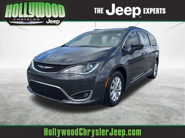 used 2017 Chrysler Pacifica car, priced at $12,990