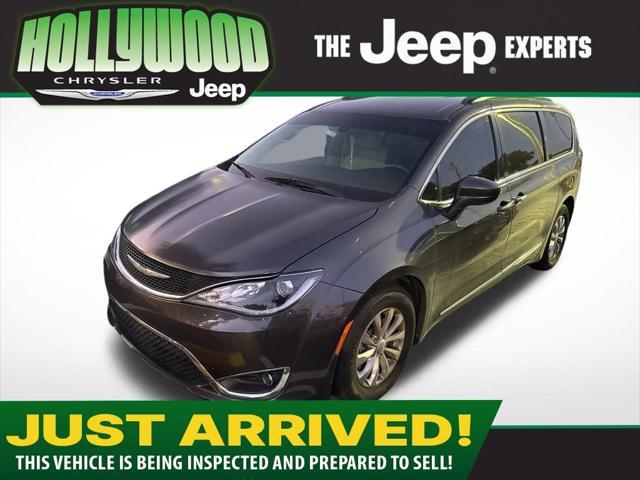 used 2017 Chrysler Pacifica car, priced at $12,990