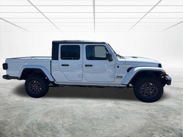 new 2025 Jeep Gladiator car, priced at $44,778