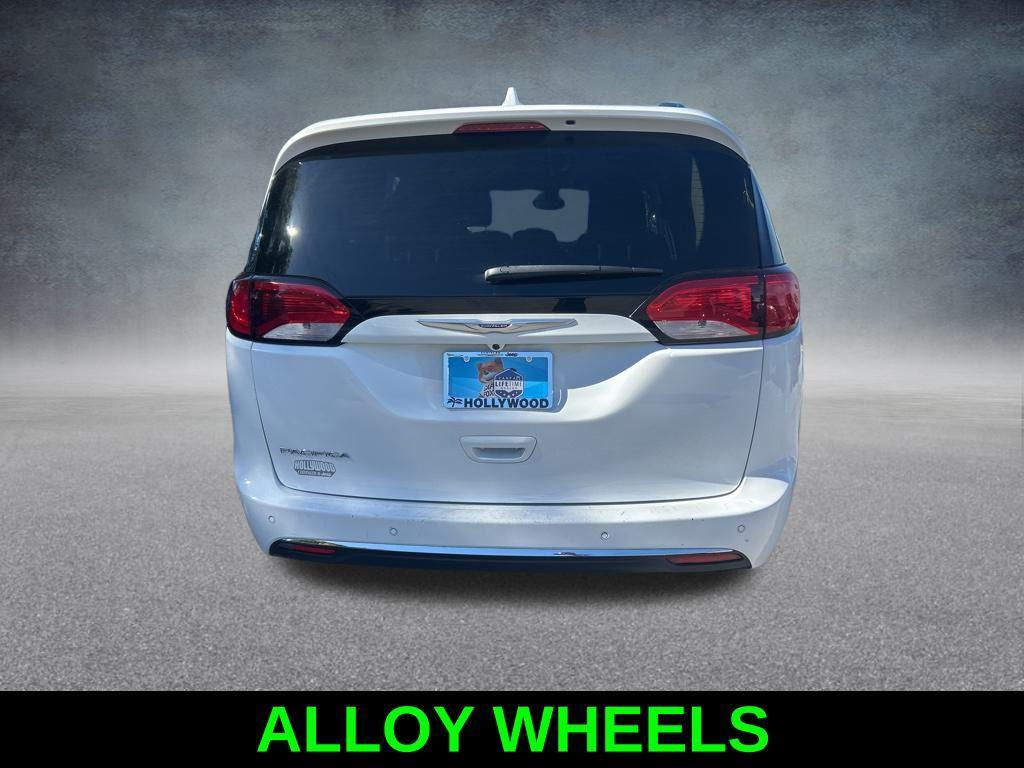 used 2019 Chrysler Pacifica car, priced at $7,798