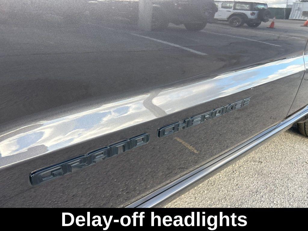 used 2021 Jeep Grand Cherokee car, priced at $20,786