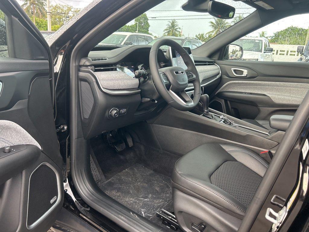 new 2025 Jeep Compass car, priced at $27,805
