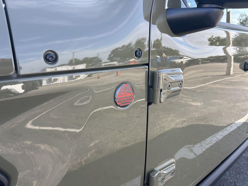 new 2026 Jeep Gladiator car, priced at $52,434