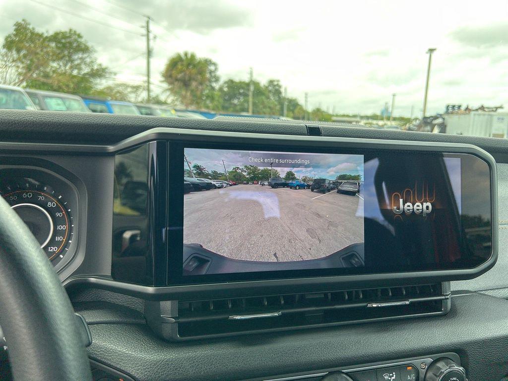 new 2024 Jeep Gladiator car, priced at $38,873