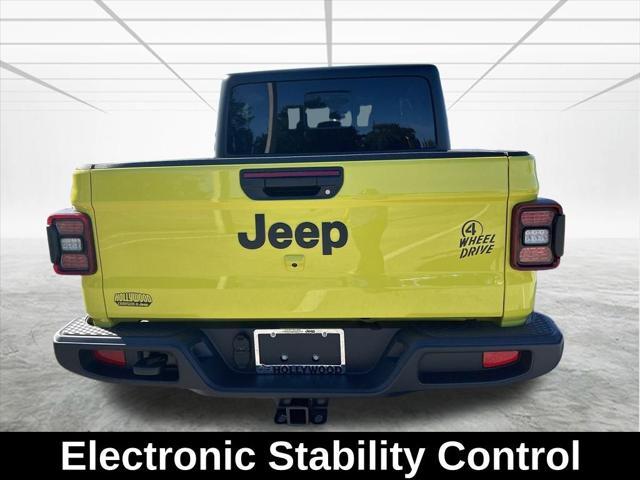 new 2024 Jeep Gladiator car, priced at $46,107