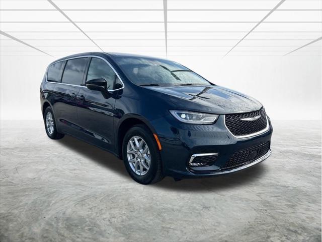 new 2025 Chrysler Pacifica car, priced at $40,873