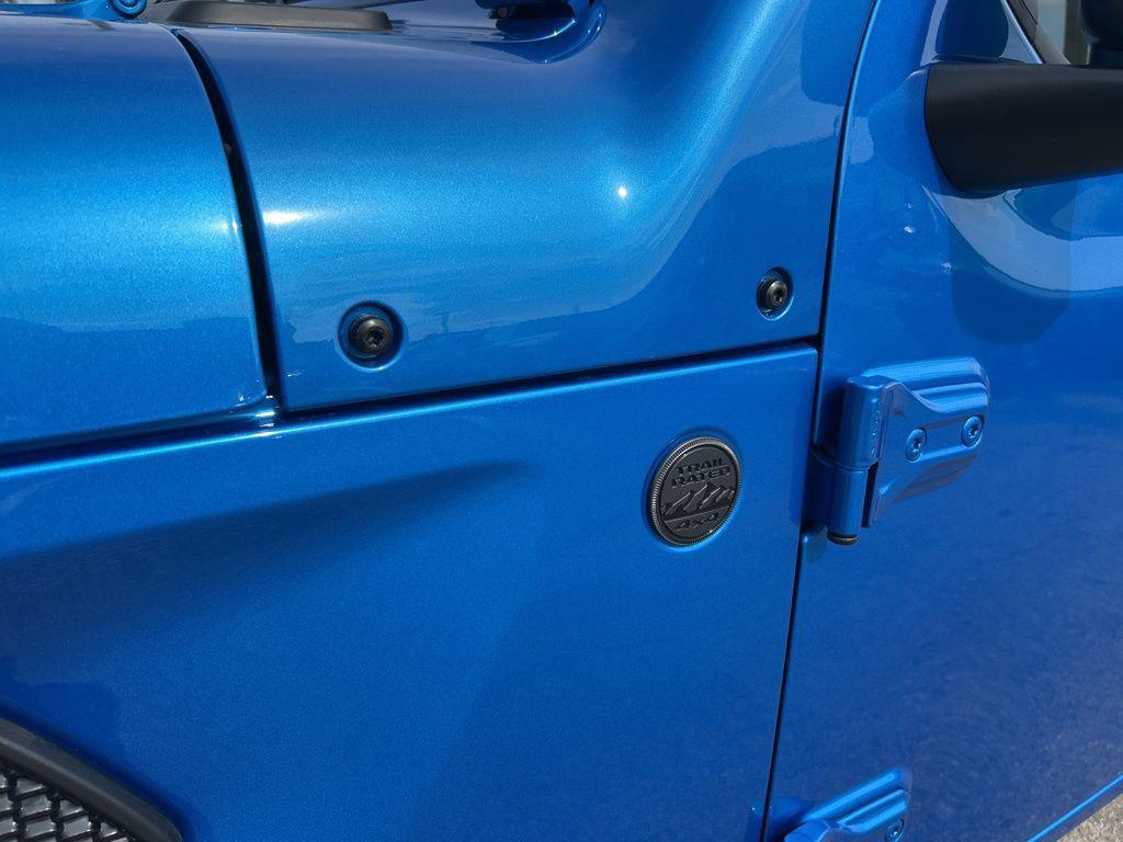 new 2025 Jeep Wrangler car, priced at $40,827