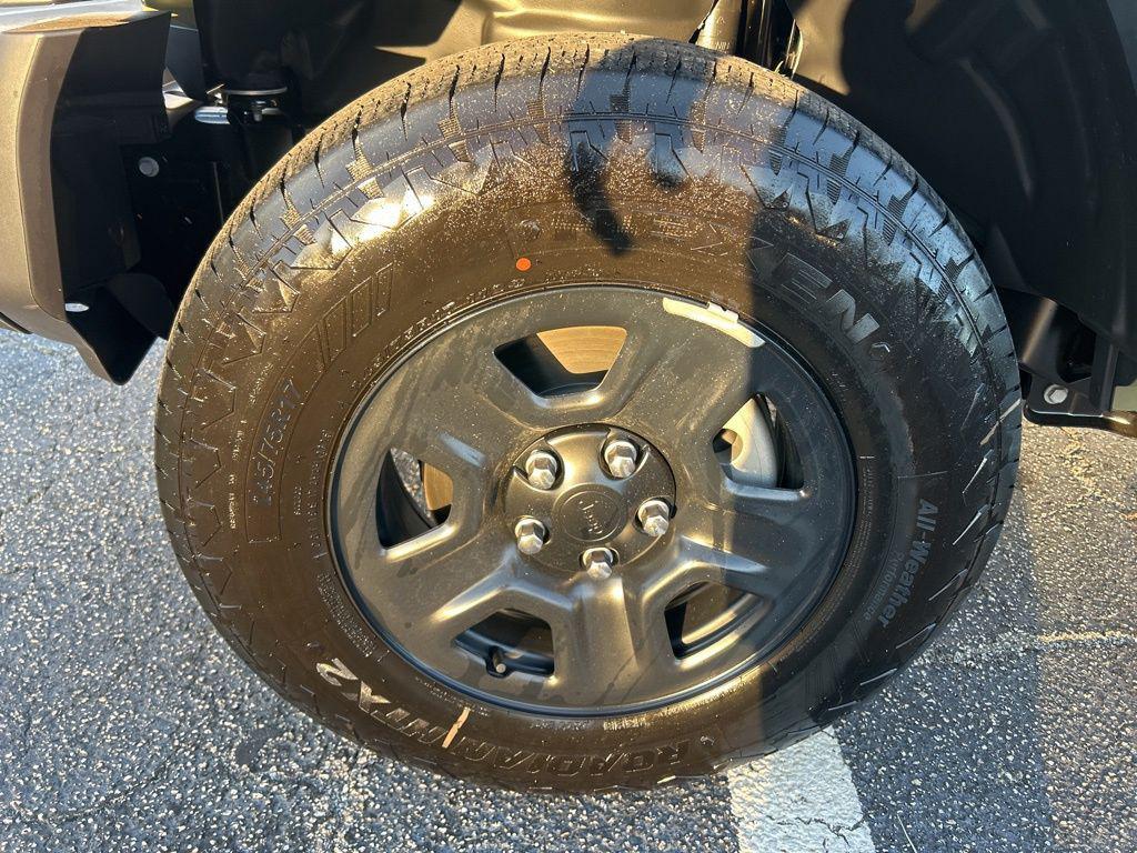 new 2026 Jeep Wrangler car, priced at $41,095