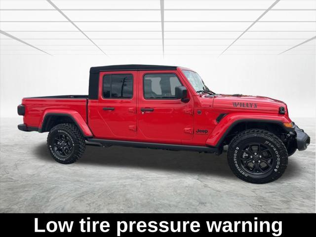 new 2024 Jeep Gladiator car, priced at $44,107