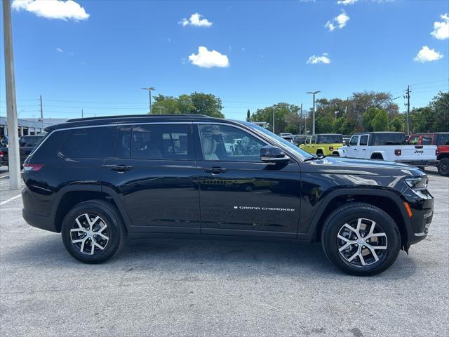 new 2024 Jeep Grand Cherokee L car, priced at $43,988