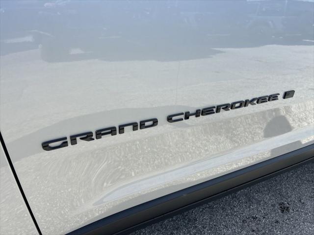 new 2025 Jeep Grand Cherokee L car, priced at $42,982