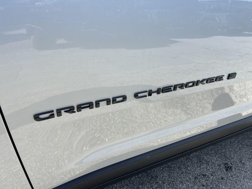 new 2025 Jeep Grand Cherokee L car, priced at $38,446