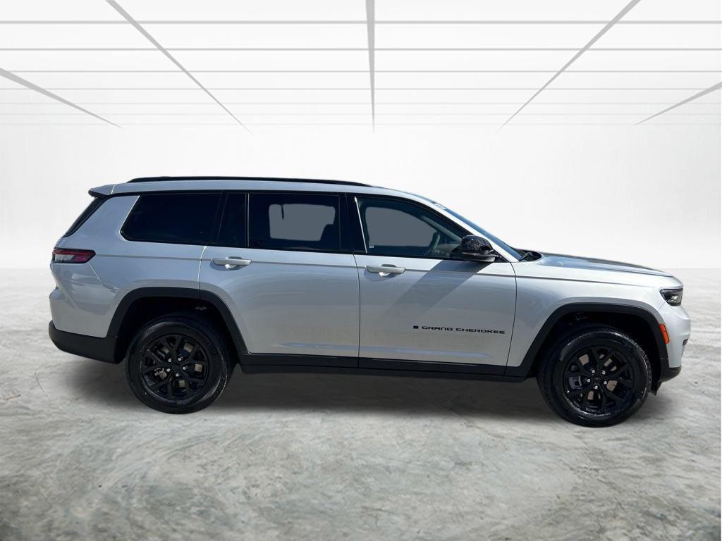new 2025 Jeep Grand Cherokee L car, priced at $38,446