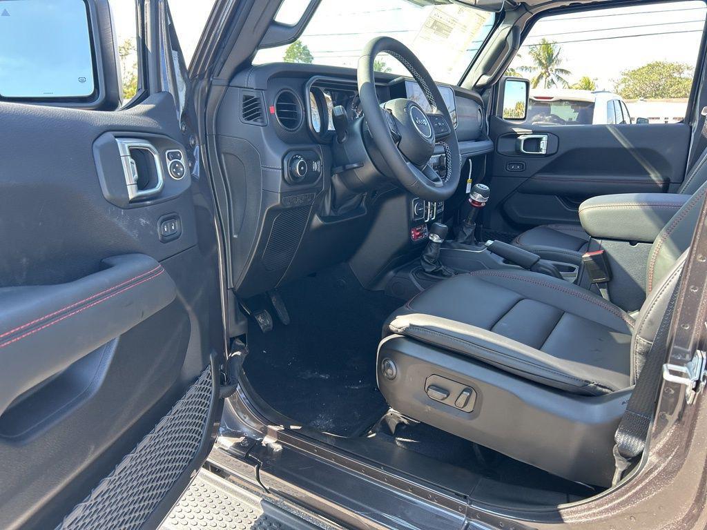 new 2025 Jeep Wrangler car, priced at $60,599