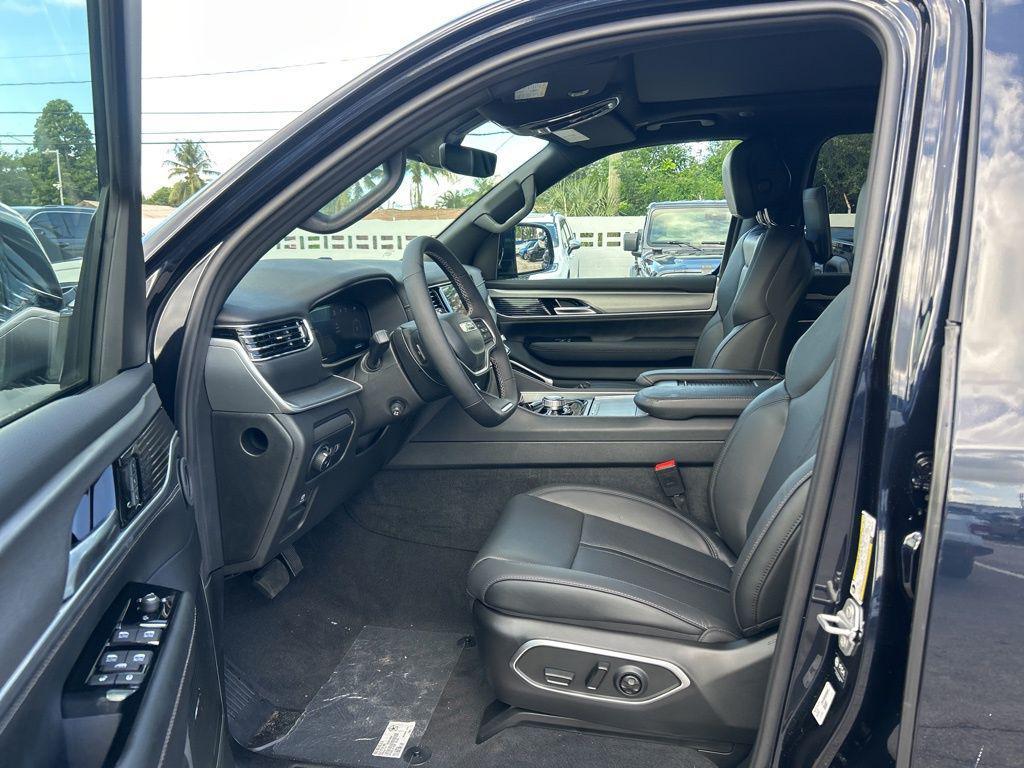 new 2025 Jeep Wagoneer car, priced at $73,961