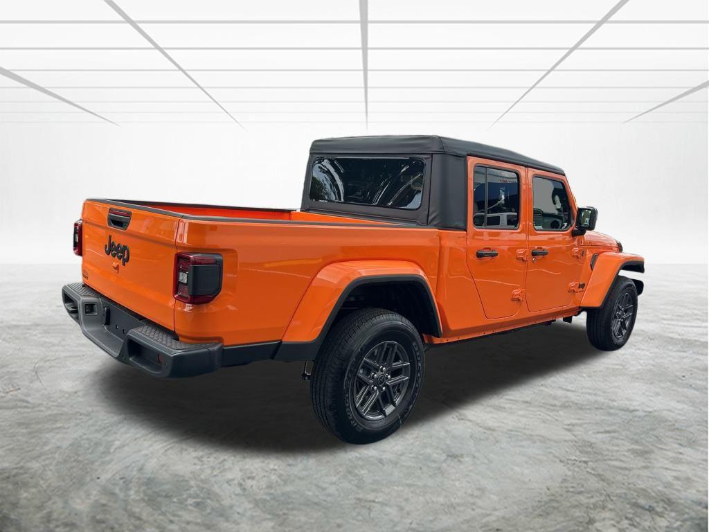 new 2025 Jeep Gladiator car, priced at $40,460