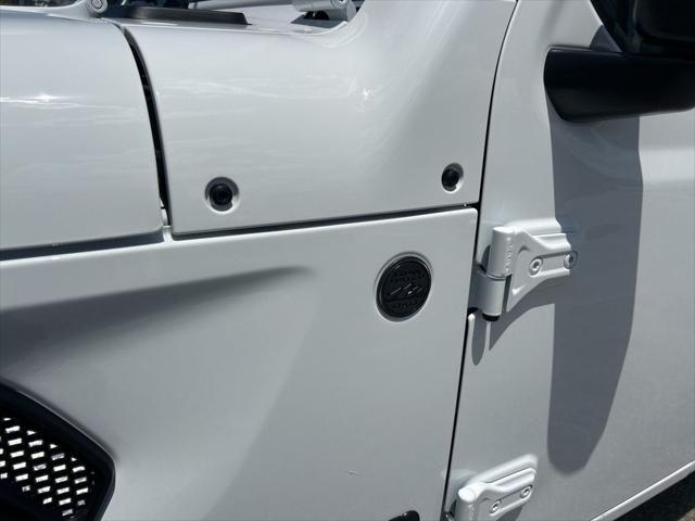 new 2025 Jeep Wrangler car