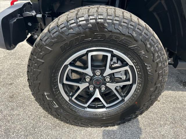 new 2025 Jeep Gladiator car, priced at $53,115