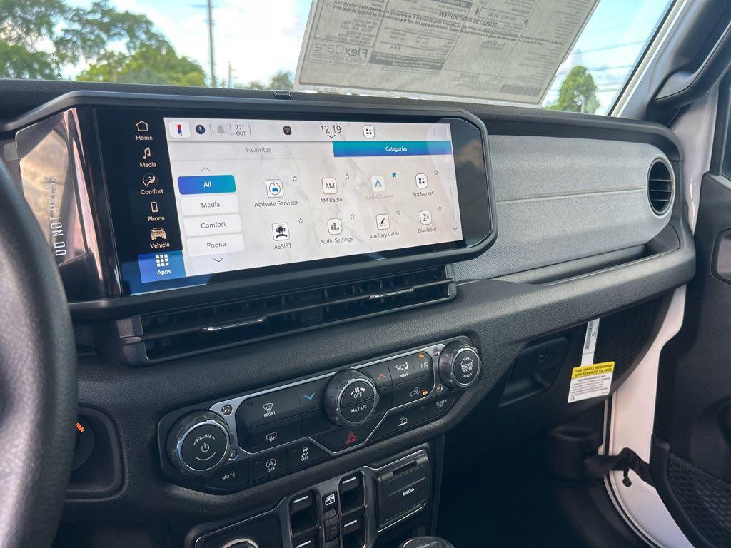 new 2025 Jeep Gladiator car, priced at $35,996