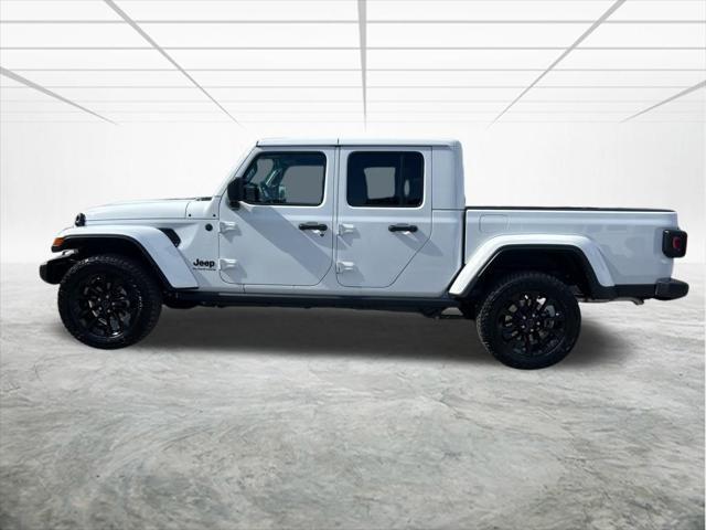 new 2025 Jeep Gladiator car, priced at $41,290