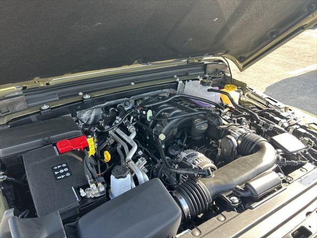 new 2025 Jeep Gladiator car, priced at $45,373