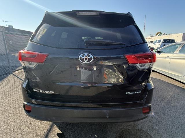 used 2019 Toyota Highlander car, priced at $28,988