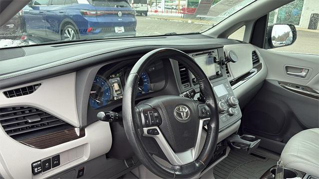 used 2018 Toyota Sienna car, priced at $21,763