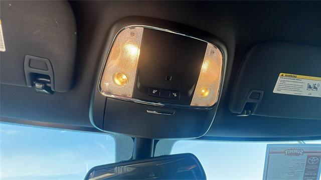 used 2014 Jeep Grand Cherokee car, priced at $7,495