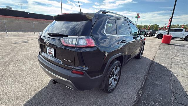 used 2019 Jeep Cherokee car, priced at $13,675