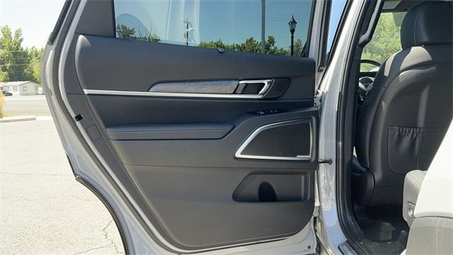 new 2025 Kia Telluride car, priced at $51,814