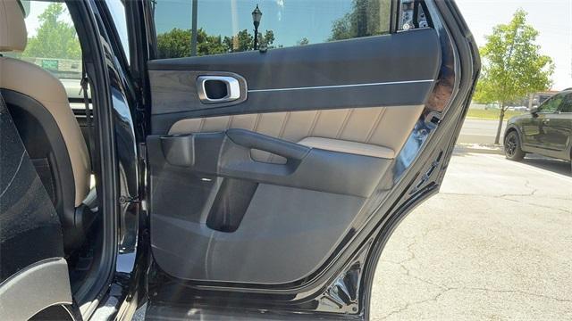 new 2025 Kia Sorento car, priced at $43,095
