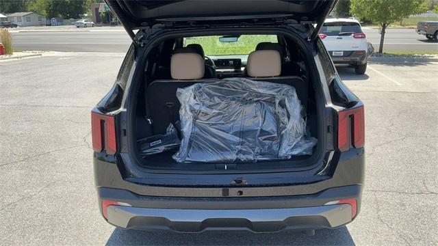 new 2025 Kia Sorento car, priced at $43,095