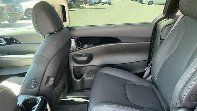 new 2026 Kia Carnival car