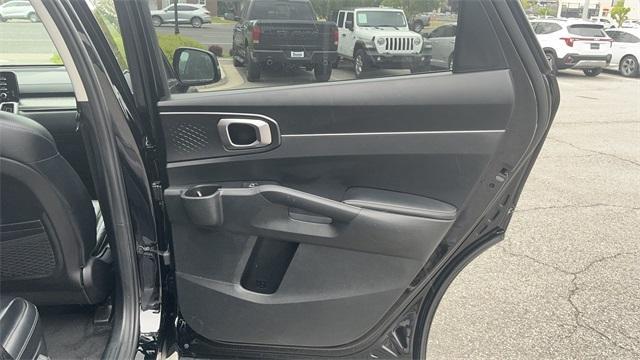 used 2021 Kia Sorento car, priced at $25,410