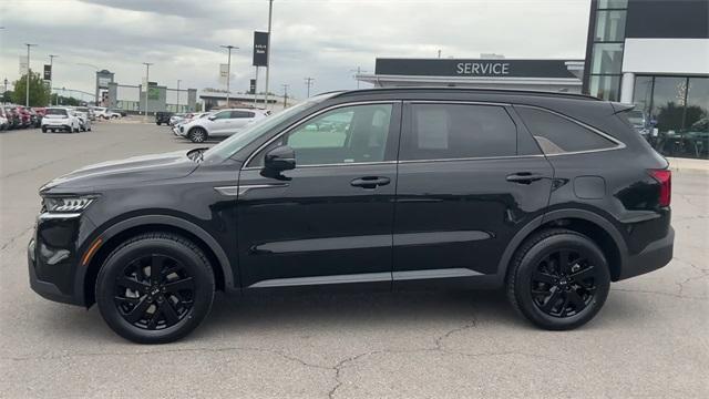 used 2021 Kia Sorento car, priced at $25,410