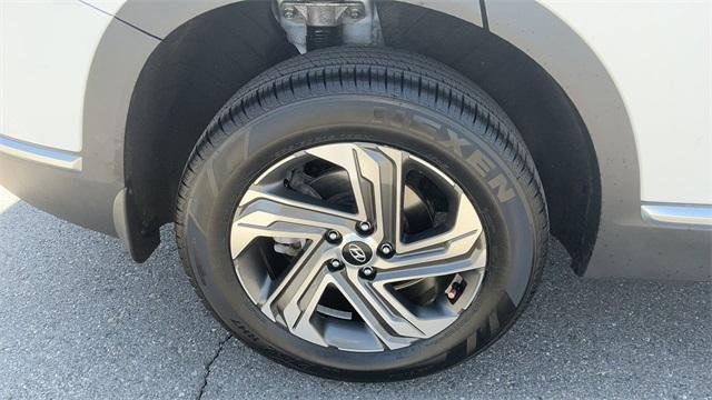 used 2022 Hyundai Santa Fe car, priced at $28,999