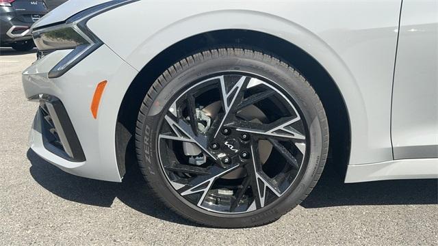 new 2025 Kia K5 car, priced at $33,042