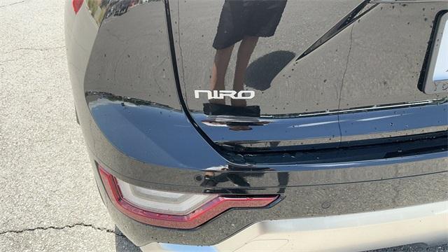 new 2025 Kia Niro Plug-In Hybrid car, priced at $42,774