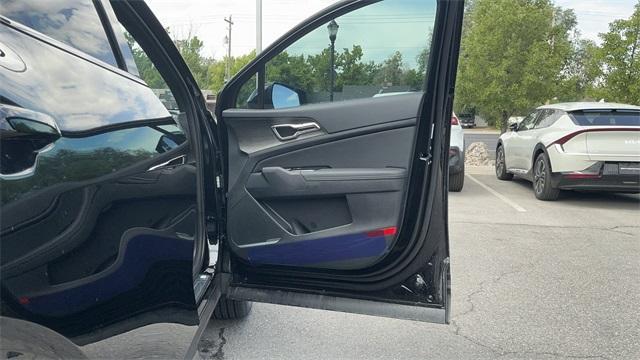 new 2025 Kia Sportage Plug-In Hybrid car, priced at $40,863