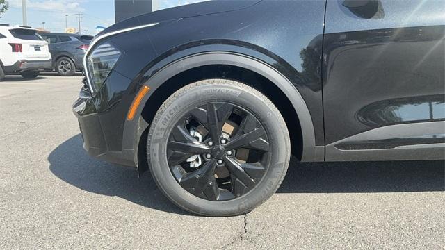 new 2025 Kia Sportage Plug-In Hybrid car, priced at $39,613