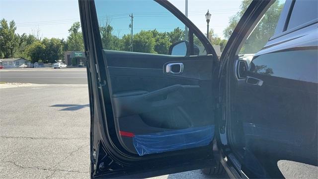 new 2025 Kia Sorento car, priced at $42,584