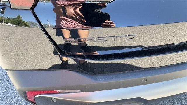 new 2025 Kia Sorento car, priced at $42,584