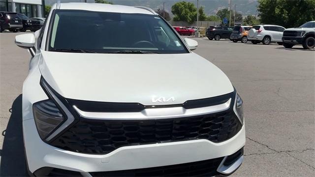 new 2025 Kia Sportage Hybrid car, priced at $33,838