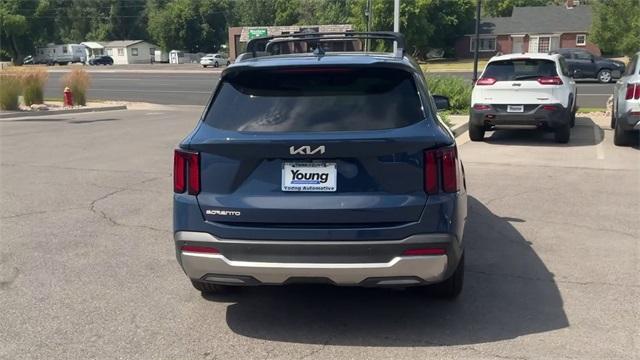 new 2025 Kia Sorento car, priced at $38,873